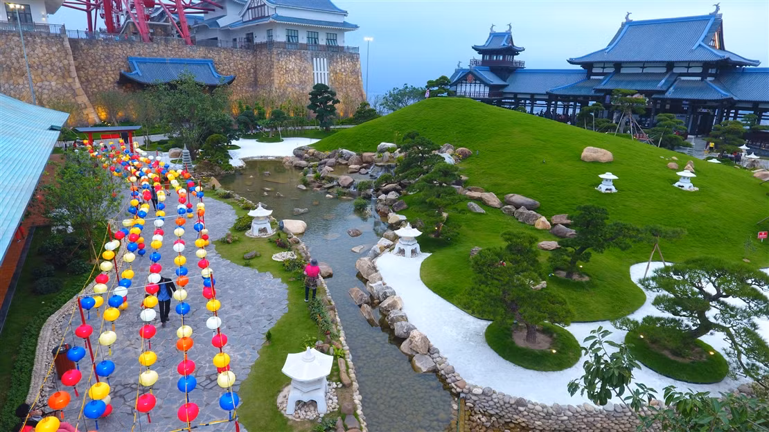 Kham pha nuoc Nhat thu nho tai Sun World Halong Complex-Hinh-2