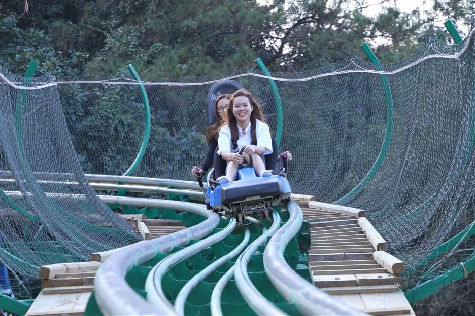 Sun World Ha Long Park tao con sot nhung ngay dau nam moi-Hinh-4