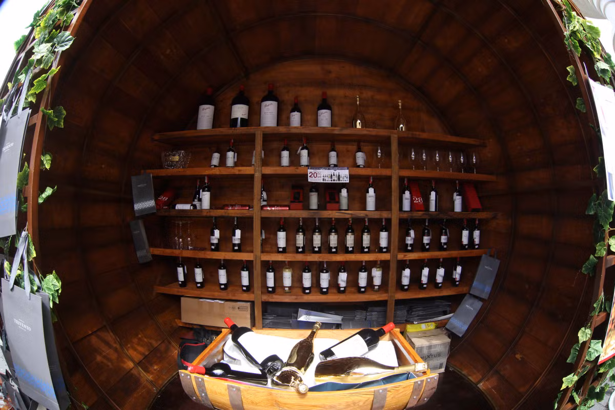 Du khach dua ep nho tai Le hoi vang Sun Word Ba Na Hills-Hinh-9