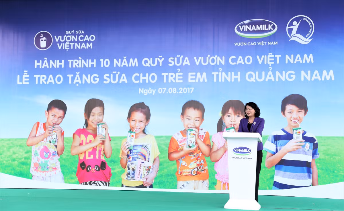 Hanh trinh trao sua 10 nam cua quy sua vuon cao Viet Nam