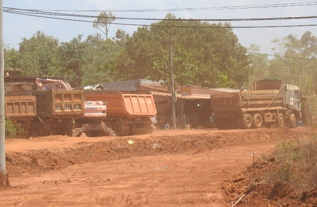 Công ty CC1 thi công cao tốc Khánh Hòa - BMT vướng nhiều “bất cập“ - Hình 2 Cong ty CC1 thi cong cao toc Khanh Hoa - BMT vuong nhieu “bat cap“-Hinh-2