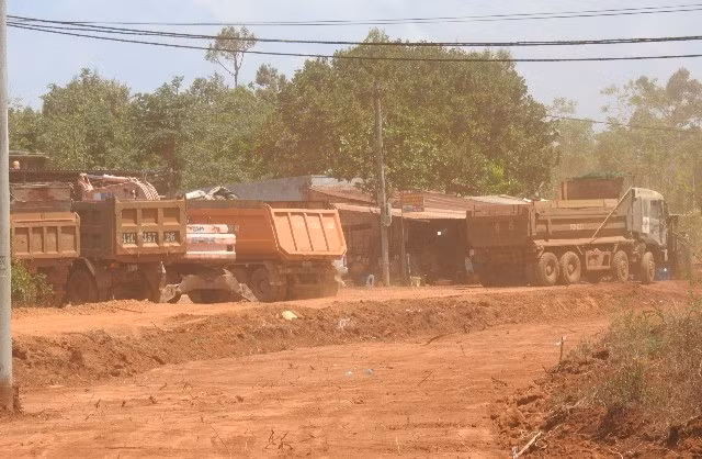 Cong ty CC1 thi cong cao toc Khanh Hoa - BMT vuong nhieu “bat cap“-Hinh-2