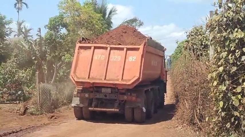 Công ty CC1 thi công cao tốc Khánh Hòa - BMT vướng nhiều “bất cập“ - Hình 4 Cong ty CC1 thi cong cao toc Khanh Hoa - BMT vuong nhieu “bat cap“-Hinh-4