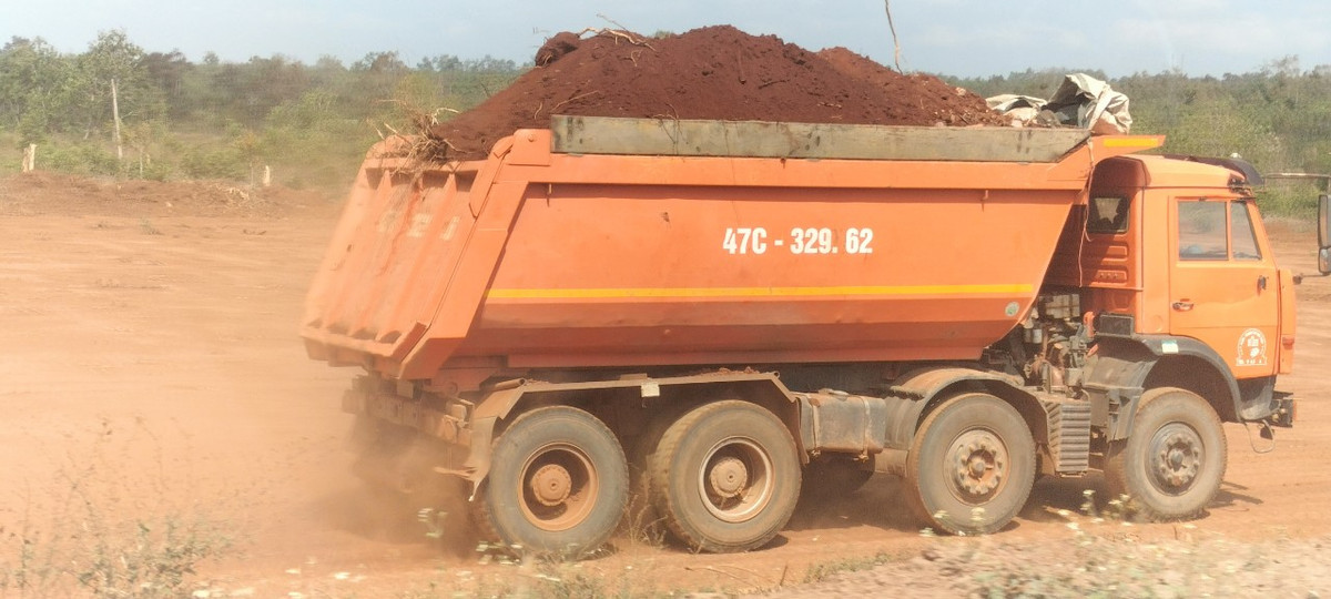 Công ty CC1 thi công cao tốc Khánh Hòa - BMT vướng nhiều “bất cập“ - Hình 6 Cong ty CC1 thi cong cao toc Khanh Hoa - BMT vuong nhieu “bat cap“-Hinh-6