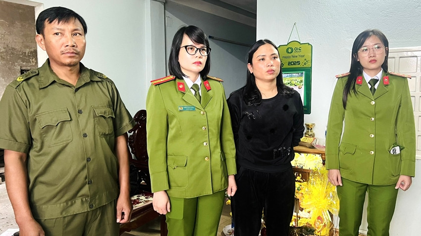 TP Huế: Khởi tố nữ giám đốc lừa đảo, chiếm đoạt tài sản TP Hue: Khoi to nu giam doc lua dao, chiem doat tai san