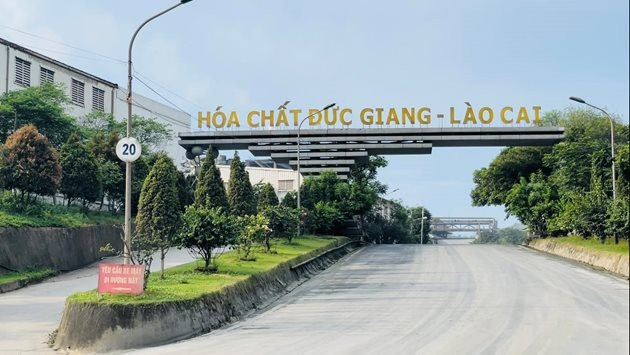 Lien hoan vi pham moi truong, ong chu cua Hoa chat Duc Giang la ai?-Hinh-2