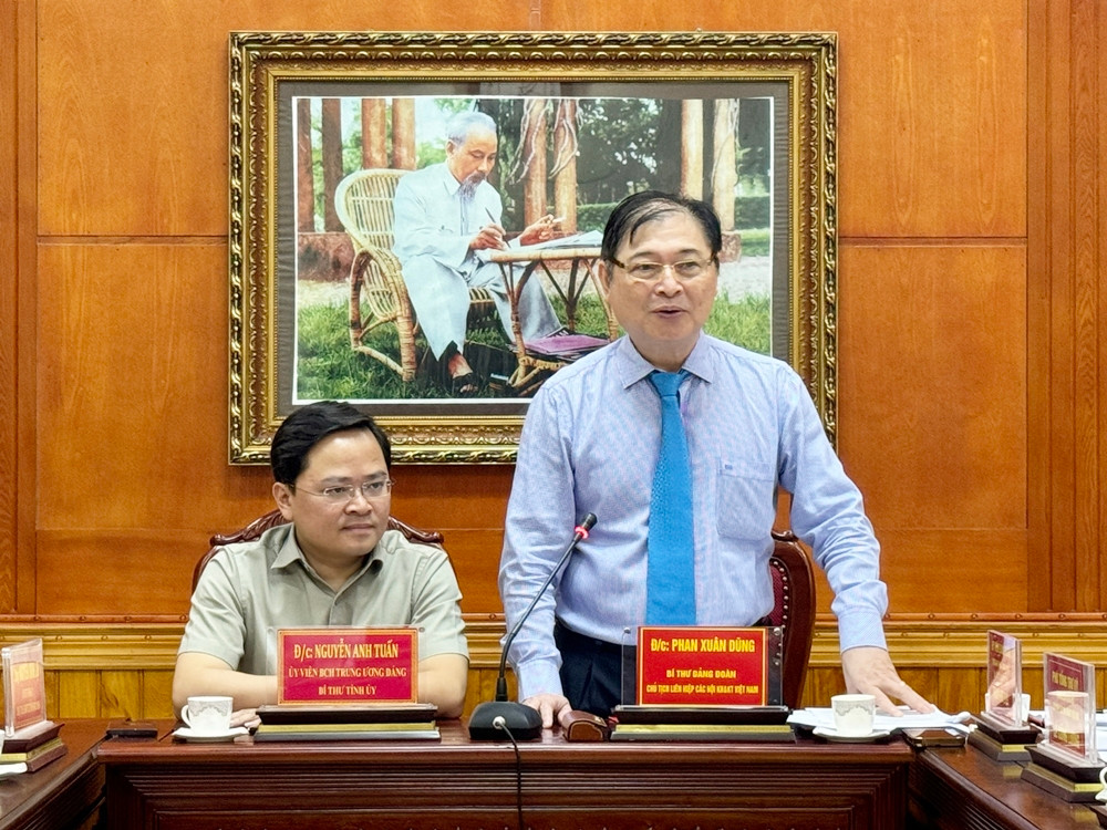 Dang doan Lien hiep cac Hoi Khoa hoc va Ky thuat Viet Nam lam viec voi Tinh uy Bac Ninh