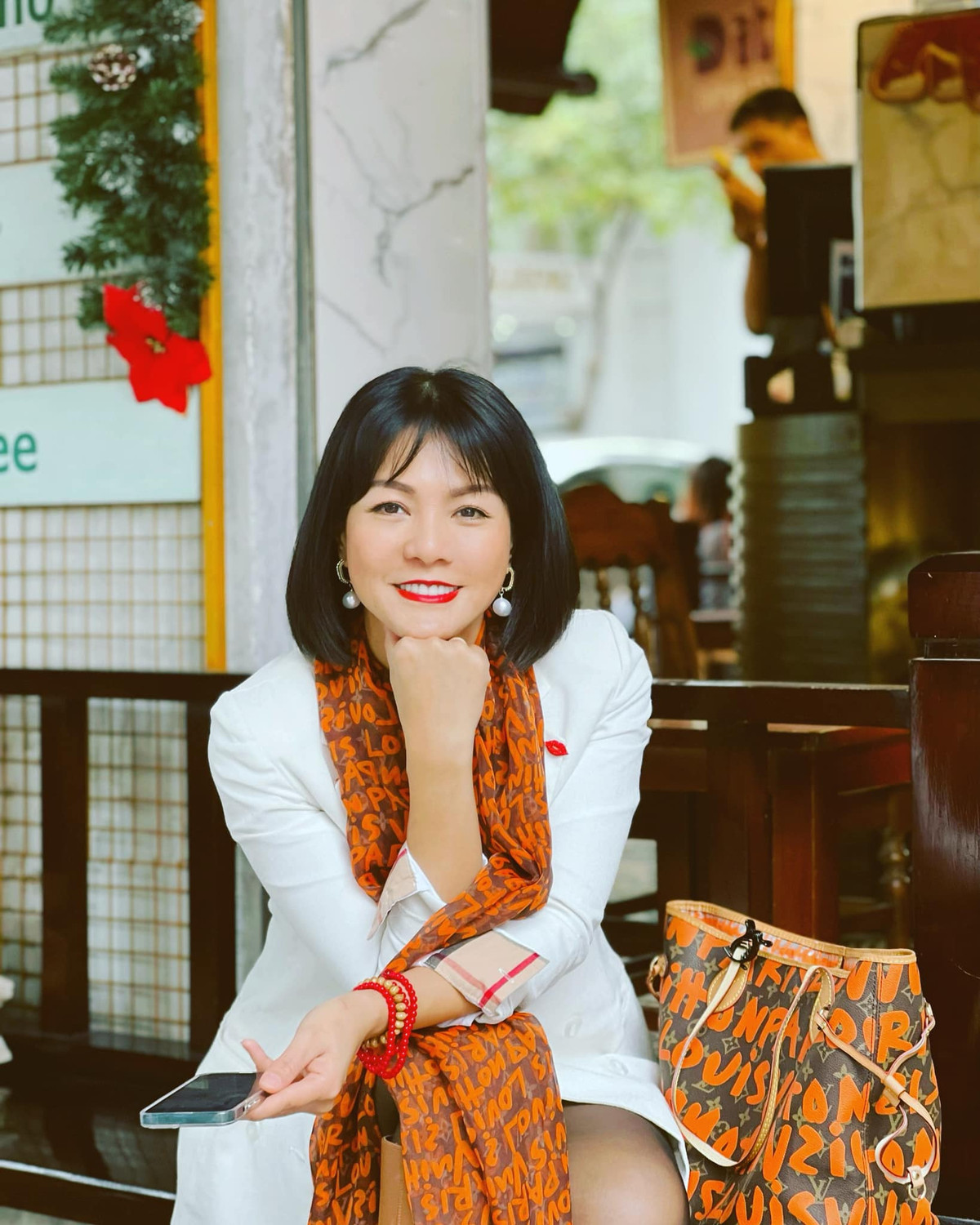 Xuất thân là người mẫu, Hoàng Xuân ở giai đoạn hoàng kim trong nghề vào khoảng năm 1998-2001 trước khi bén duyên với phim ảnh.