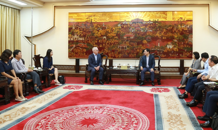 Hiep hoi Cong nghiep ban dan Hoa Ky xuc tien dau tu tai tinh Bac Ninh