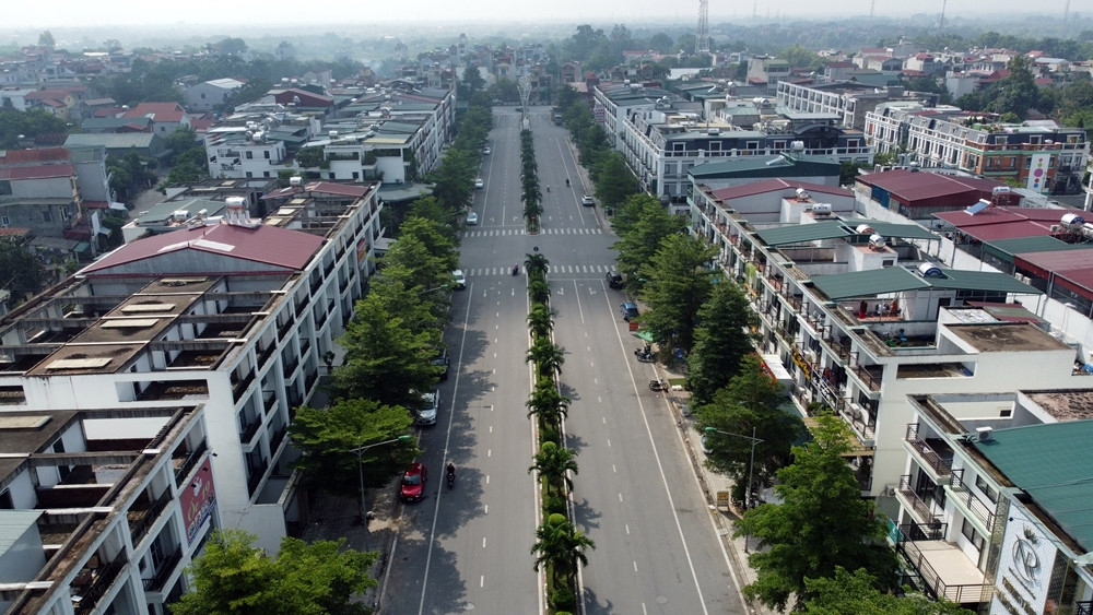 Khu đô thị HUD Sơn Tây nằm ngay trung tâm của thị xã Sơn Tây thuộc 3 phường Sơn Lộc, Trung Hưng và Quang Trung. Theo quy hoạch, diện tích của dự án này khoảng 23,44ha, với quy mô dân số 4.000 người.