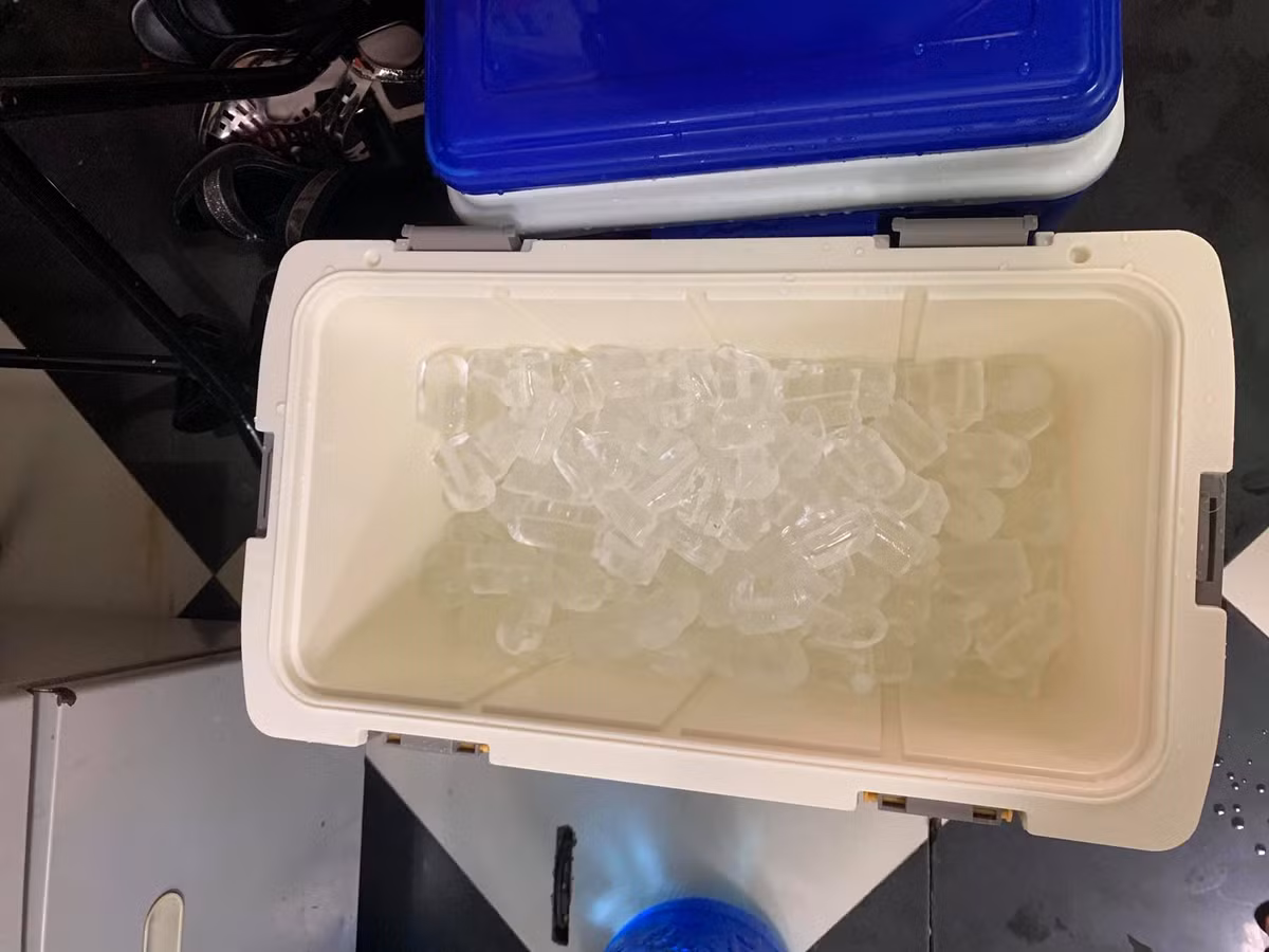 Hoạt động từ thiện của chị Tuyết đã được nhiều người trong khu phố ủng hộ, tán thành.