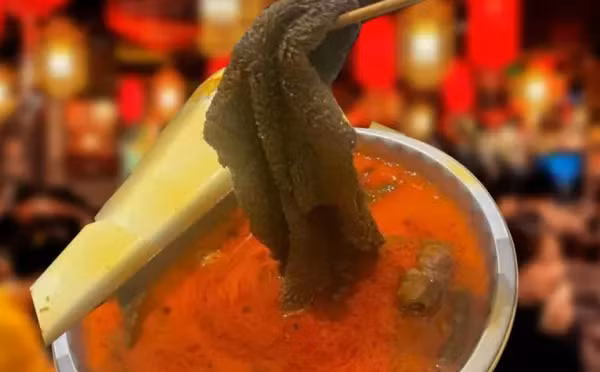 Choang: Gap duoc gie rua bat trong noi lau dang soi