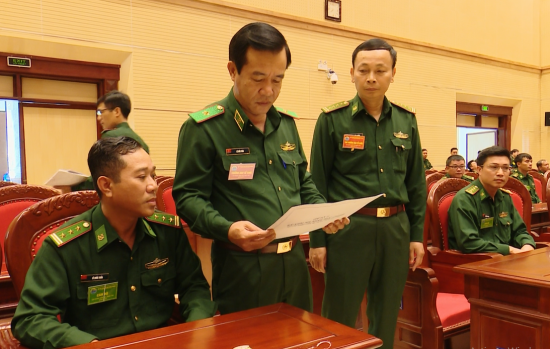 Là một cán bộ trưởng thành từ cơ sở, ông Thái đảm nhiệm các chức vụ từ Đội trưởng Vũ trang, Phó Đồn trưởng, Đồn trưởng tại các đồn Biên phòng và một số vị trí công tác tại Bộ Chỉ huy BĐBP tỉnh Quảng Ninh. Năm 2014 ông được giao giữ chức Chỉ huy trưởng BĐBP Quảng Ninh đến năm 2017. Ảnh: TTXVN.