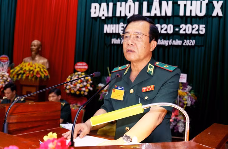 Là một Tư lệnh bề dày thành tích trong ngành biên phòng, tuy nhiên những khó khăn thách thức cũng đang chờ tân Tư lệnh Bộ đội Biên phòng ở phía trước. Ảnh: TTXVN.