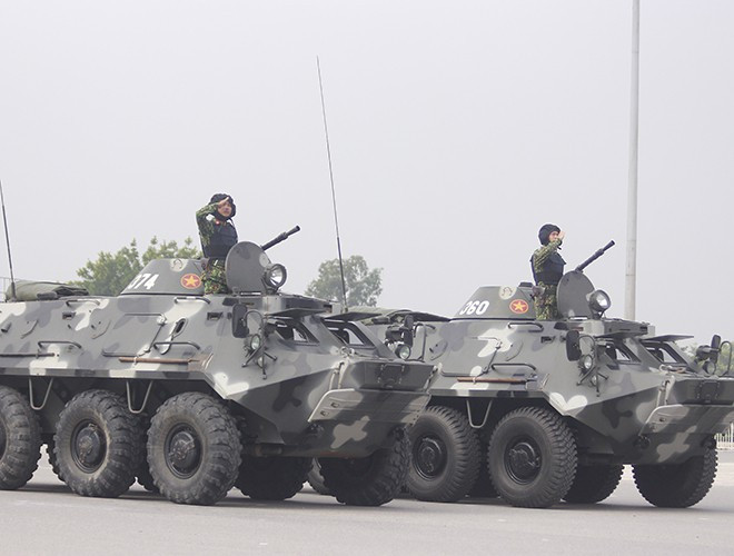 Xe thiết giáp bộ binh bánh lốp (BTR - 60PB) của Bộ Tư lệnh Thủ đô