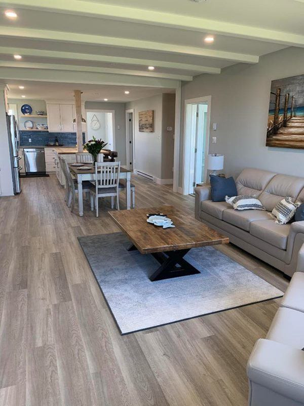 Can nha view ra bien cuc dep duoc lam tu 6.000 chai nhua-Hinh-4