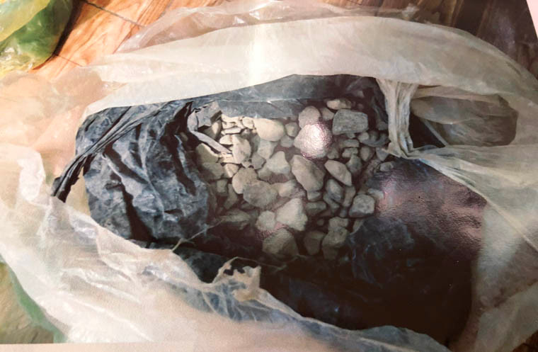 Số thuốc nổ TNT Công an thu giữ trong vụ án.