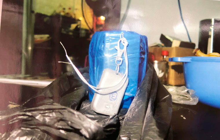 Đồng thời, Công an cũng bắt giữ 3 nghi can ở tỉnh Đắk Nông là những đối tượng cung cấp thuốc nổ cho nhóm khủng bố. Tuy nhiên các đối tượng này khai nhận hoàn toàn không biết việc làm của chúng, mà nghĩ rằng Khanh mua để phá giếng.