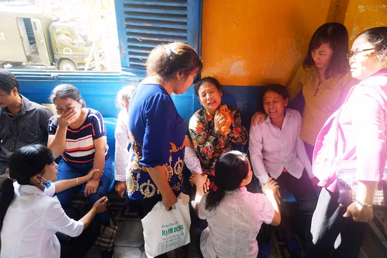 Những người thân của 5 nạn nhân vẫn còn vô cùng đau đớn dù vụ thảm án xảy ra đã gần nửa năm.