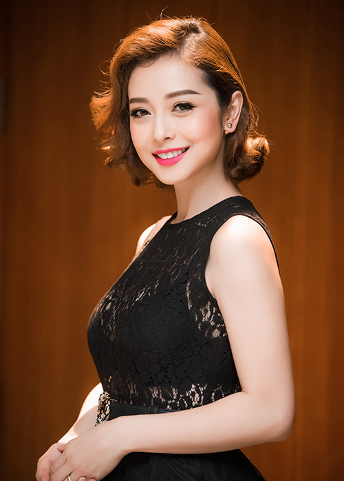 Không ít người cho rằng chính cuộc sống hôn nhân viên mãn và công việc thuận lợi, suôn sẻ đã khiến cô quyến rũ hơn.