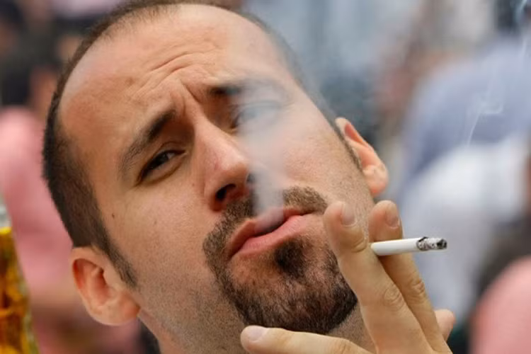 Năm 2005, Johan Andresen bán cổ phần tại hãng thuốc lá Tiedemanns cho Skandinavisk Tobakskompagni với giá 500 triệu USD. 