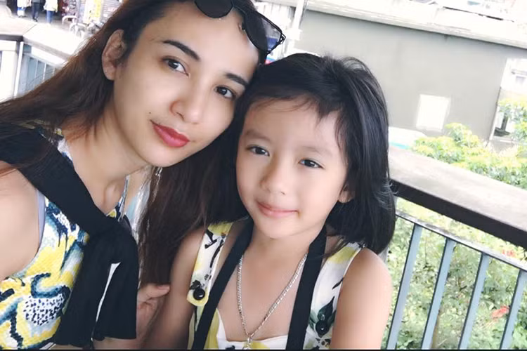 Hoa hậu Ngọc Diễm và con gái Chiko đều thích đi du lịch. Dịp hè này, cả hai có hành trình khám phá ở Đài Loan.