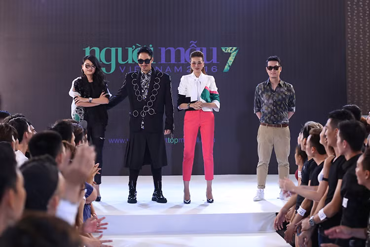 Ly Qui Khanh cat ao tam cua thi sinh Next Top Model-Hinh-10