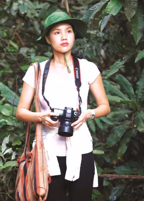 Bebe Phạm giản dị trên phim trường Bao giờ có yêu nhau