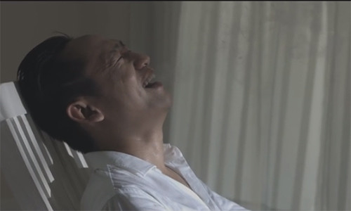 Duy Manh sa lay vao nghien ngap ruou che trong MV moi