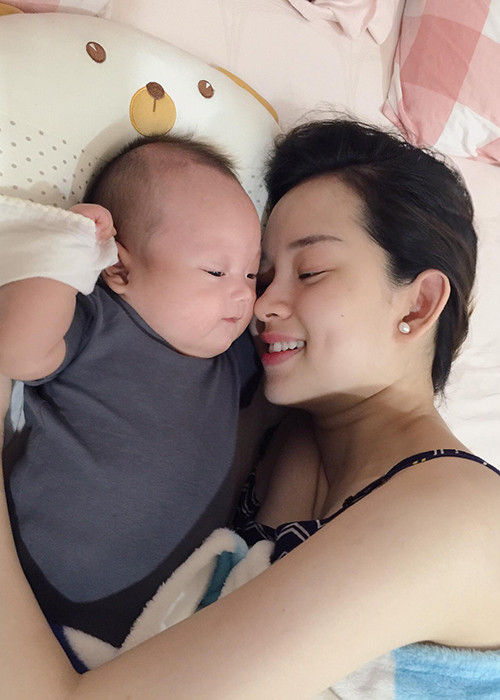 Ngam con trai ngay cang dang yeu cua hot girl Ly Kute-Hinh-2