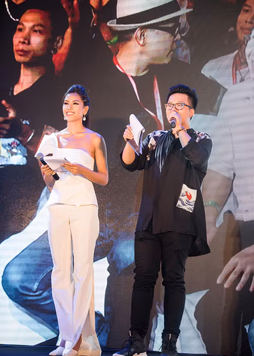 Ngoài dẫn chương trình, người đẹp Nguyễn Thị Loan từng bày tỏ rằng cô sẽ còn theo đuổi niềm đam mê ẩm thực và kinh doanh.