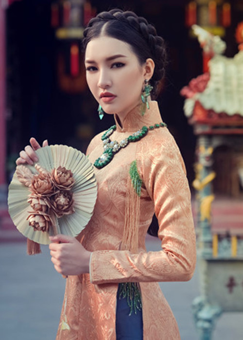 Tại cuộc thi Hoa hậu Việt Nam 2016, cô sinh viên Đại học Khoa học Huế sở hữu chiều cao 1m68 và số đo ba vòng: 80-62-90. (Ảnh: VOV)