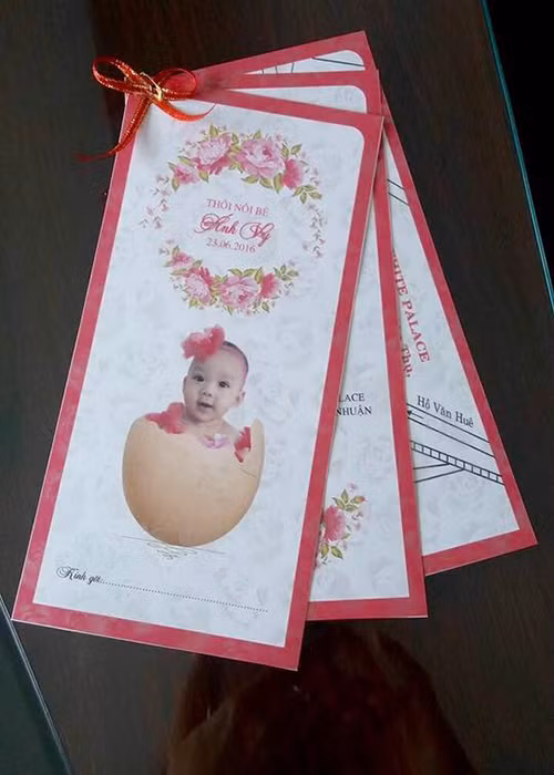 Hình ảnh thiệp mời sinh nhật rất đáng yêu của con gái Trịnh Kim Chi.