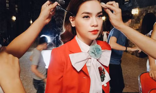 Ha Ho lai gay bao vi hen ho dai gia kim cuong