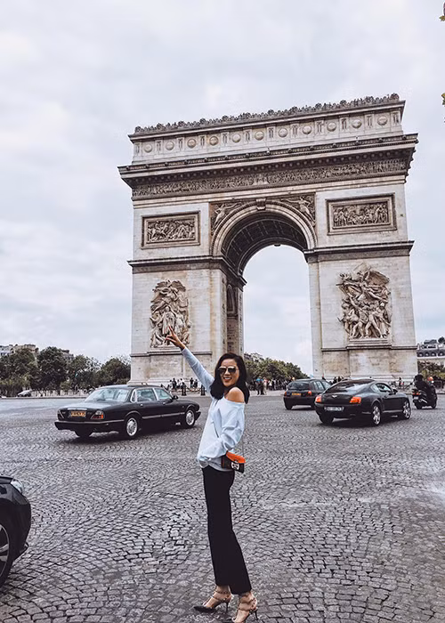 HH Ky Duyen khoe anh ngot ngao ben ban trai giau mat-Hinh-3