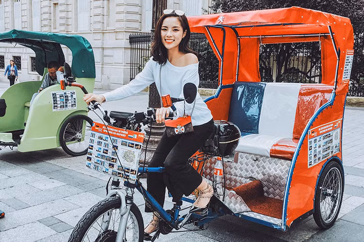 HH Ky Duyen khoe anh ngot ngao ben ban trai giau mat-Hinh-7