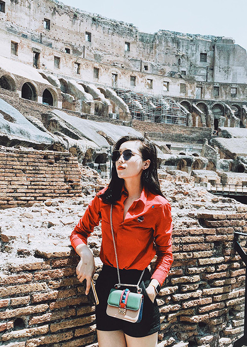 Kể từ khi bắt đầu chuyến du lịch châu Âu, mỗi khi đặt chân đến một vùng đất mới, Kỳ Duyên không chỉ ghi lại khoảnh khắc của mình mà còn chia sẻ cảm nhận của mình về nơi đó.