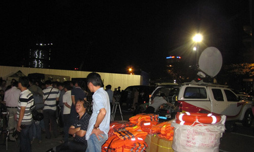 Vu chim tau du lich tren song Han: Cuu duoc 29 hanh khach-Hinh-6