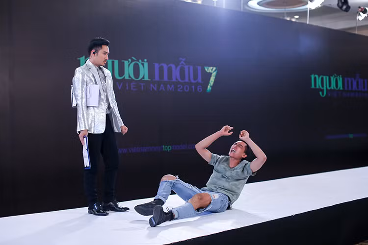 Huy Quang chia sẻ, anh đã là người mẫu, đi diễn và từng đăng kí thi Vietnam’s Next Top Model mùa 6 nhưng trượt.