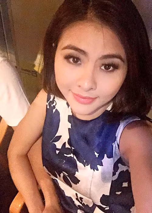 Nữ diễn viên phim “Thiên mệnh anh hùng” khoe ảnh được ông xã đưa đi ăn sau khi kết thúc một đêm diễn.