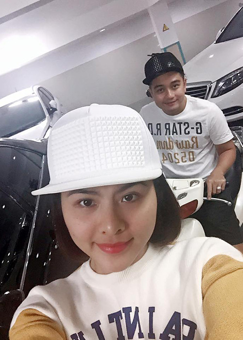 Khoảnh khắc giản dị nhưng hạnh phúc bên ông xã Việt kiều được Vân Trang chia sẻ trên trang cá nhân.