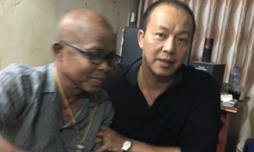 Han Van Tinh tuoi tinh khi duoc Duc Hai den tham