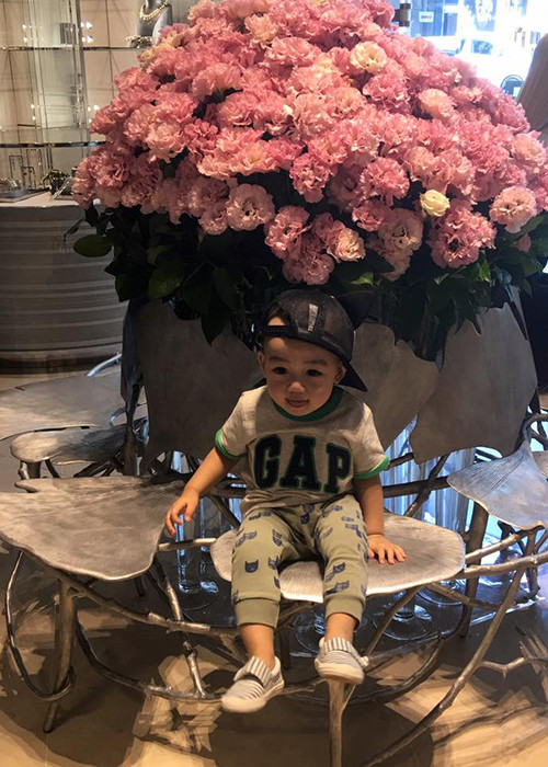 Bé Ricky cũng có nhiều biểu cảm đáng yêu khiến nhiều người thích thú.