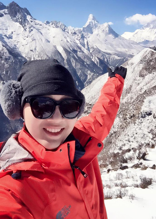Đầu năm nay, Diệu Ngọc đặt chân đến Everest Base Camp ở Tây Tạng.