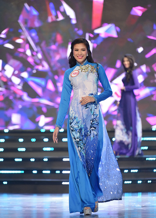 Hiện tại, cô sinh viên Đại học Kinh Doanh và Công nghệ Hà Nội đang tham gia cuộc thi Hoa hậu Việt Nam 2016. 