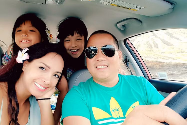 Vo chong Thuy Hanh du lich the gioi ky niem ngay cuoi-Hinh-2