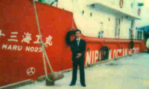 Nguyễn Tuấn Thăng cùng con tàu ở Tokyo chuẩn bị về Việt Nam.