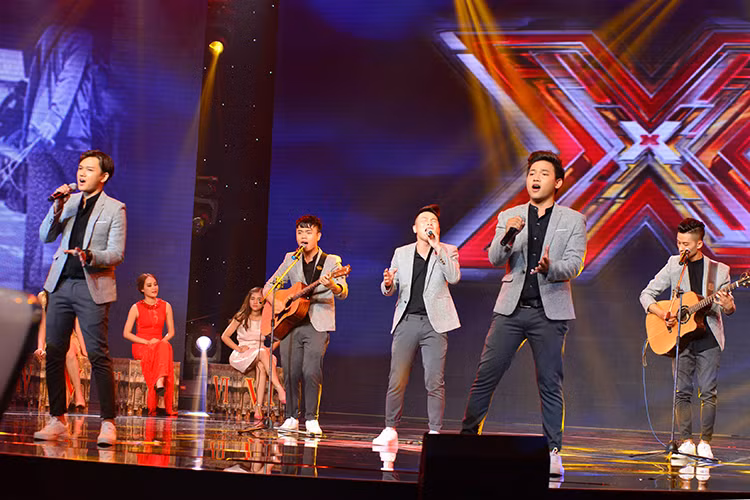 Tập 2 vòng Lộ diện The X-Factor 2016 sẽ lên sóng vào lúc 21h, ngày 5/6 trên kênh VTV3. Kết thúc vòng thi này, 12 thí sinh xuất sắc ở các hạng mục sẽ chính thức lộ diện để bước vào vòng liveshow.