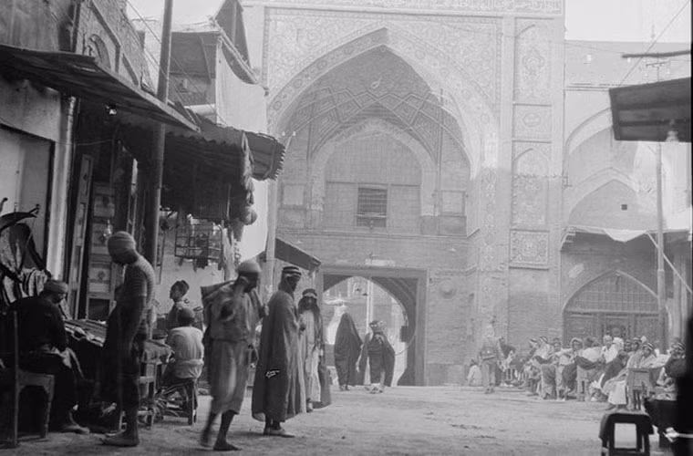 Còn đây là con phố Kerbela một thời.