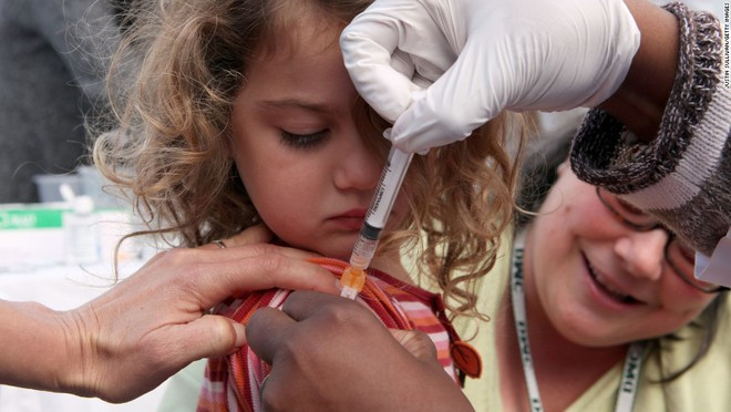  Cúm H1N1: Năm 2009, dịch cúm H1N1 xuất hiện và gây chấn động toàn thế giới. Nó lan nhanh tới 214 quốc gia và khiến 18.000 người thiệt mạng trên tổng số 575.000 ca nhiễm bệnh. Tháng 8/2010, WHO tuyên bố H1N1 là đại dịch toàn cầu. Ảnh: CNN